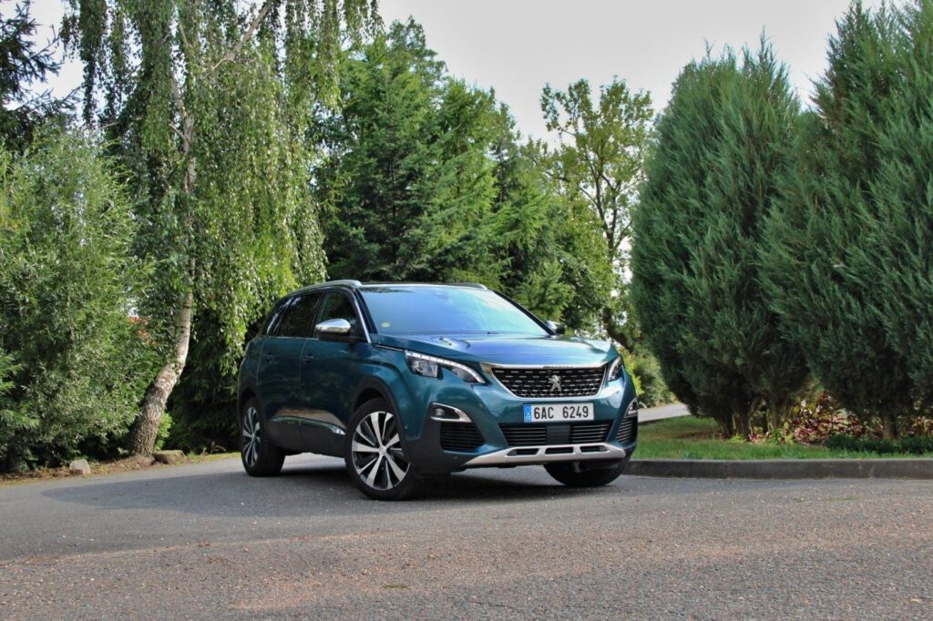 peugeot-5008-gt-hdi-www-isuv_-cz-test-12-1400x933-1363628