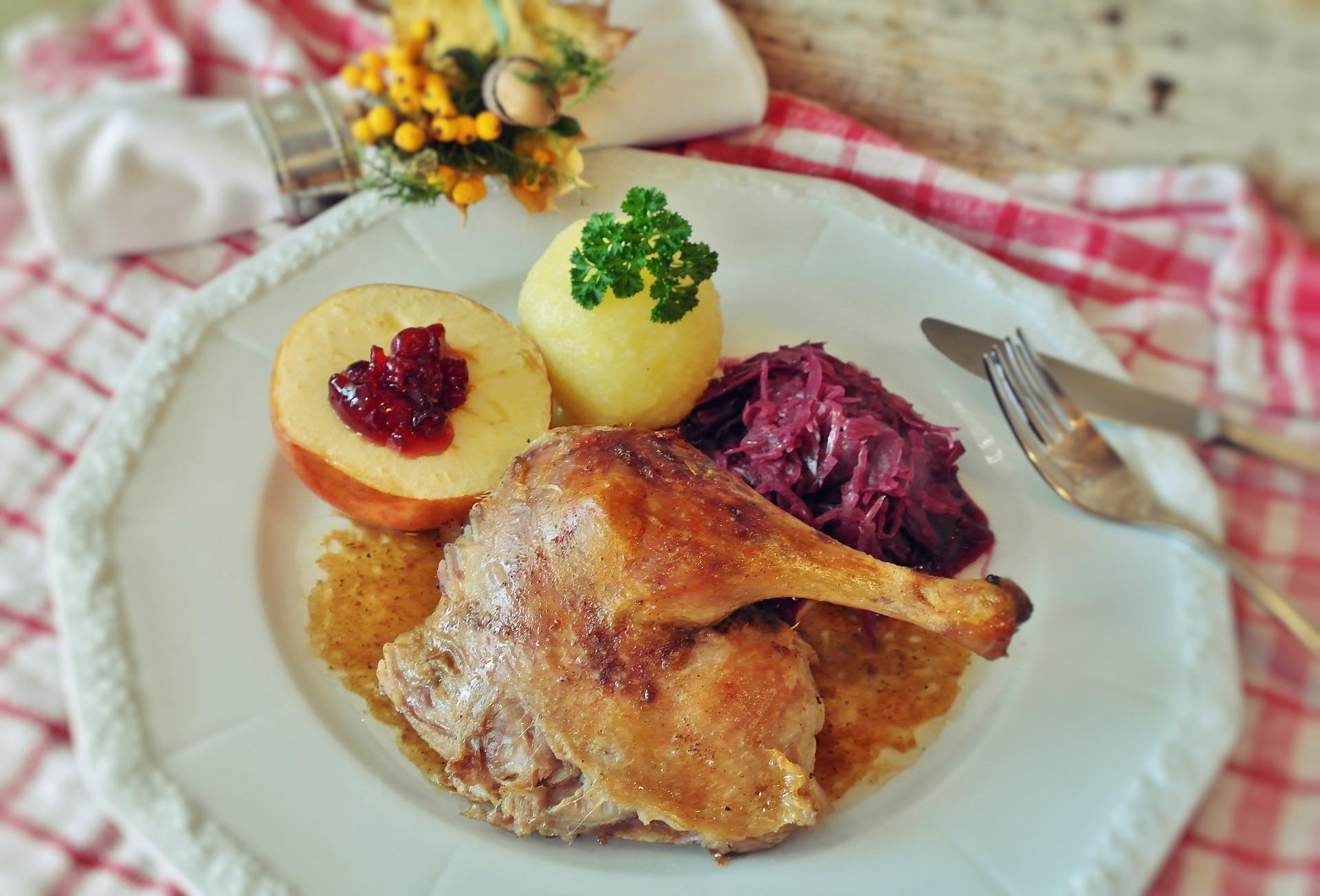 Jednoduchá, pomalu pečená kachna – nejlepší recepty - Vdenik.cz